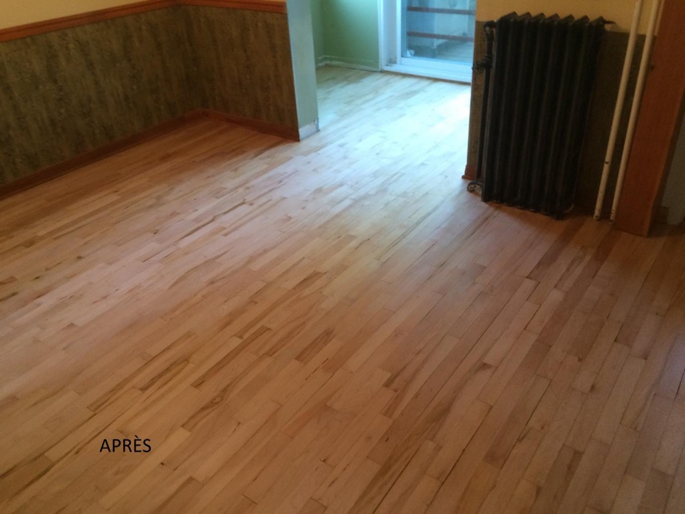 Refinished oak floor — Planchers Locas